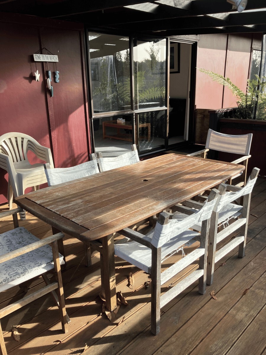 Lake House 2 outdoor dining