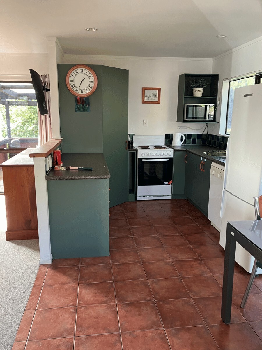 Lake House 2 kitchen